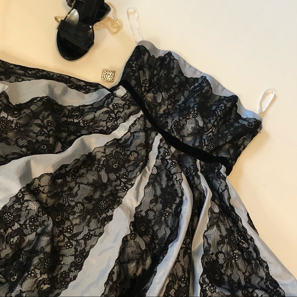 Betsey Johnson Evening Strapless Party Dress